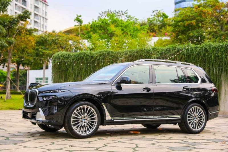 Ảnh thực tế xe BMW X7 chất lượng cao 28