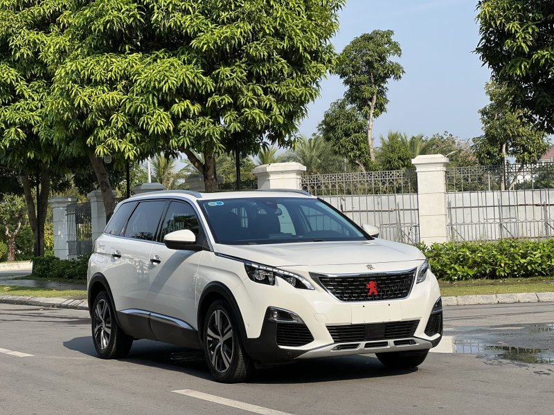 Ảnh thực tế xe Peugeot 5008 chất lượng cao 24