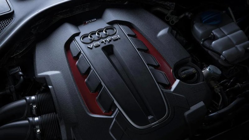 Ảnh xe Audi RS6 đẹp từ mọi góc độ 2