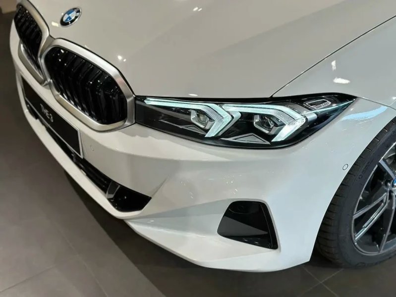 Ảnh xe BMW 320i độ phân giải cao 10