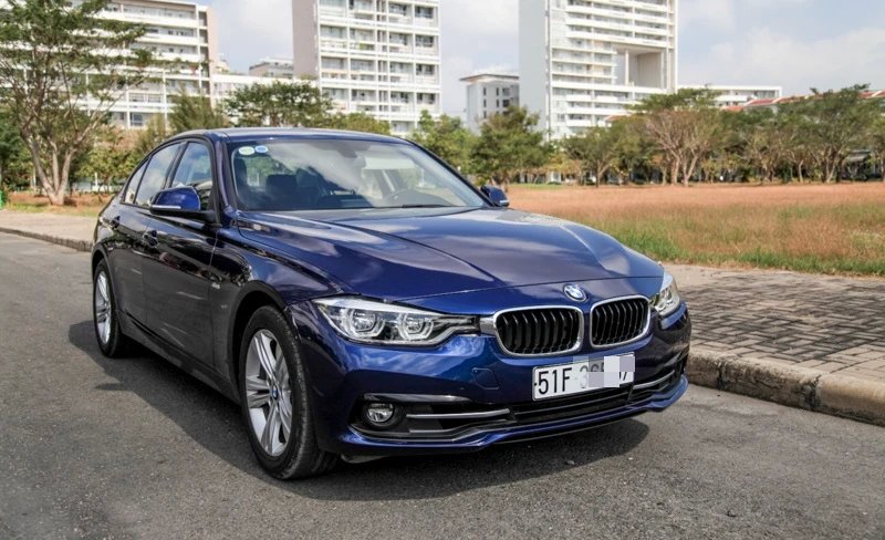 Ảnh xe BMW 320i độ phân giải cao 14