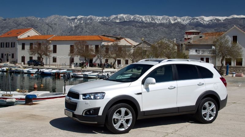 Ảnh xe Chevrolet Captiva đẹp 11