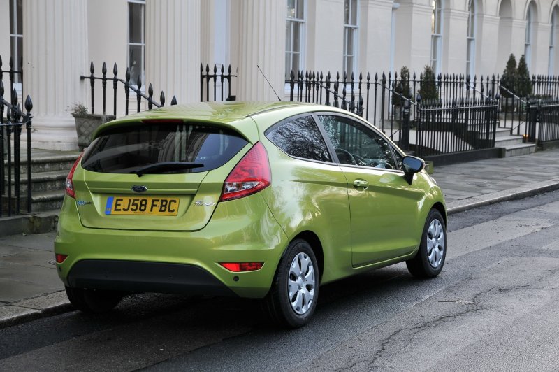 Ảnh xe Ford Fiesta đa màu sắc 6