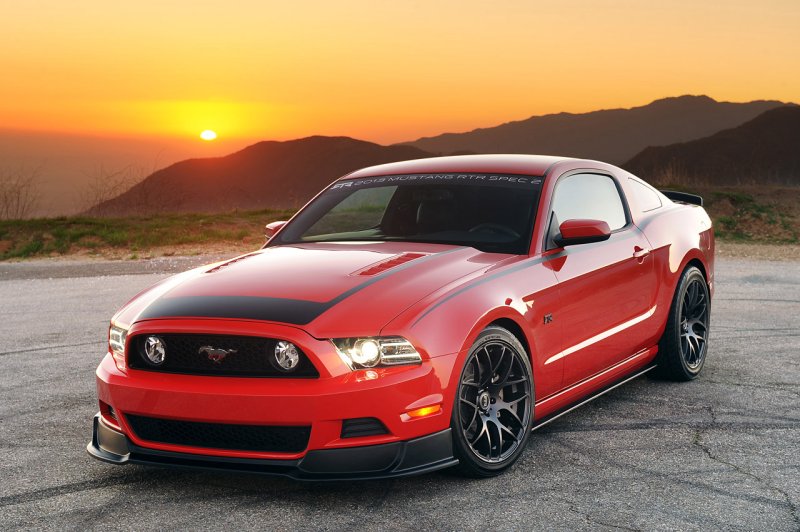 Ảnh xe Ford Mustang màu sắc đa dạng 9