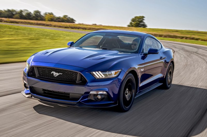 Ảnh xe Ford Mustang màu sắc đa dạng 15