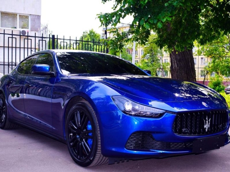 Ảnh xe hơi Maserati Ghibli cao cấp 3