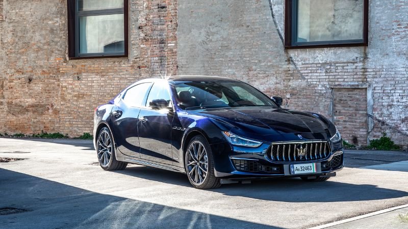 Ảnh xe hơi Maserati Ghibli cao cấp 9