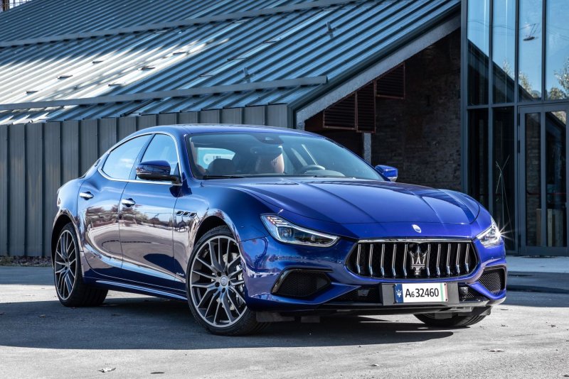 Ảnh xe hơi Maserati Ghibli cao cấp 24