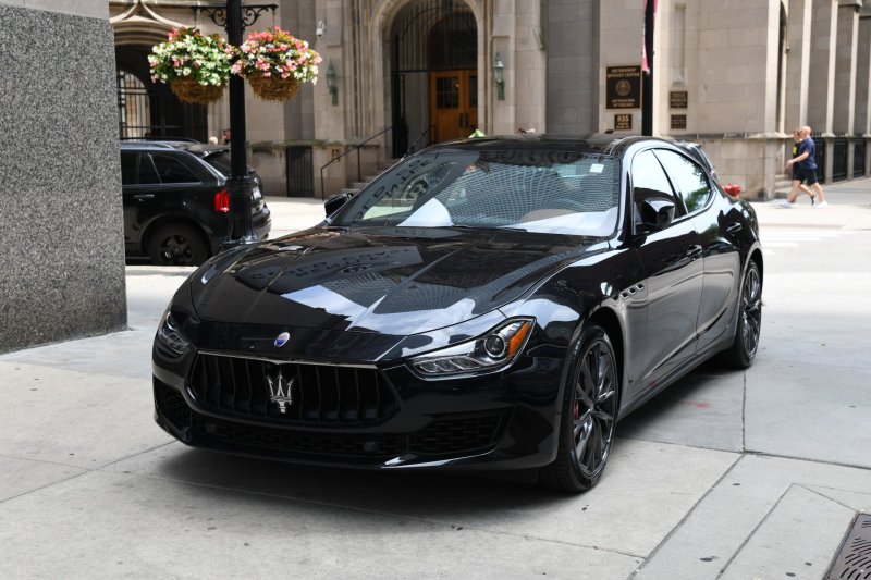 Ảnh xe hơi Maserati Ghibli cao cấp 30