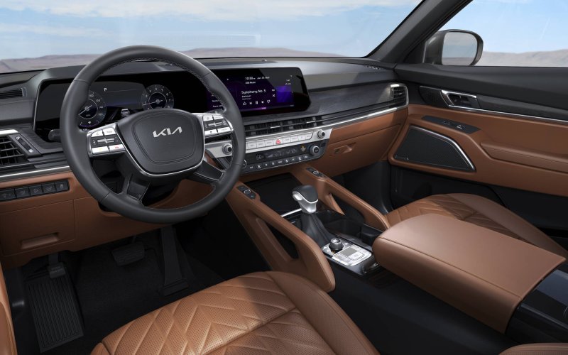 Ảnh xe Kia Cadenza với góc nhìn đa chiều 12