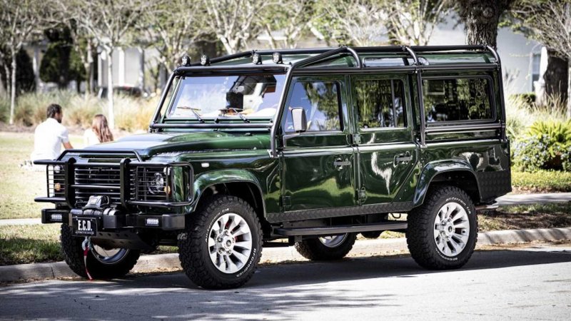 Ảnh xe Land Rover Defender phiên bản 110 33