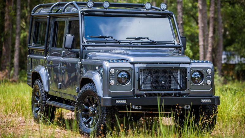 Ảnh xe Land Rover Defender phiên bản 110 40