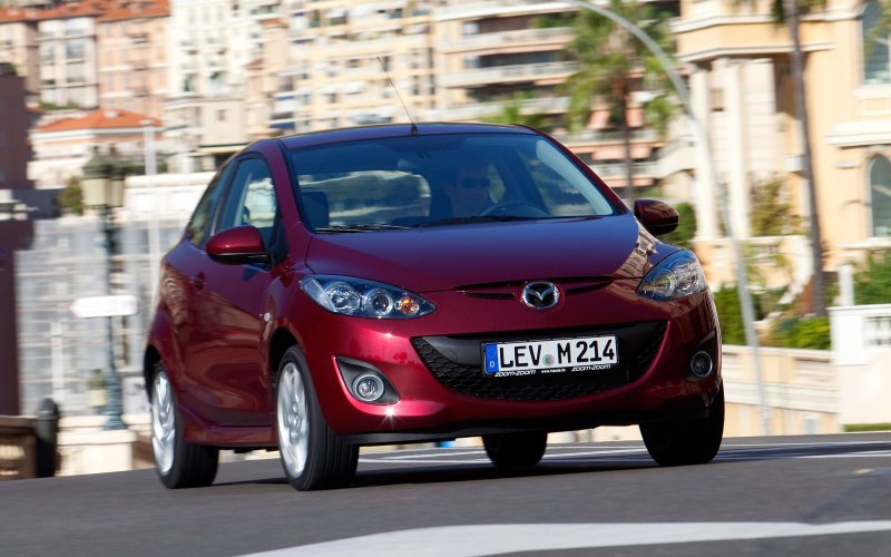 Ảnh xe Mazda 2 phiên bản đời cũ 27