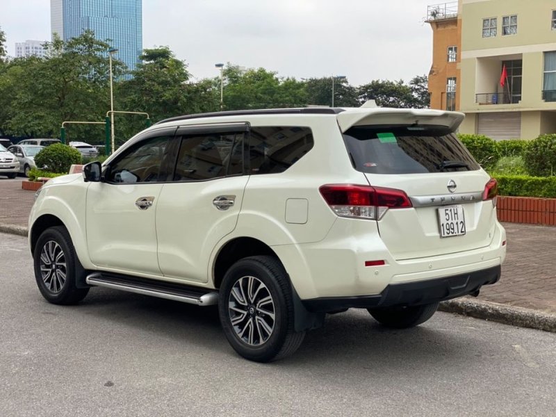 Ảnh xe Nissan Terra đẹp nhất hiện nay 12