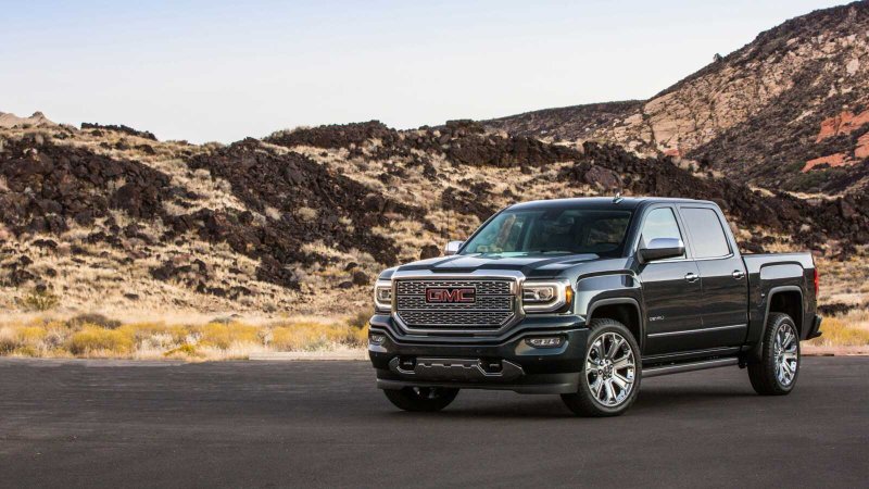 Ảnh xe Sierra Denali 3500 HD đủ góc cạnh 1