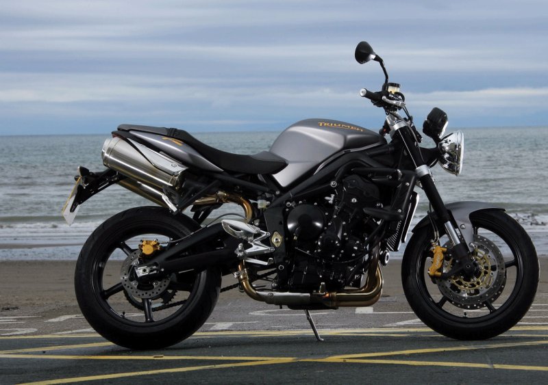 Ảnh xe Triumph Street Triple độc đáo 1