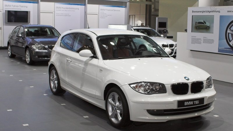 BMW 118i 04