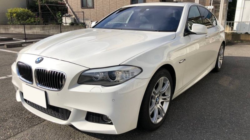 BMW 528i 02