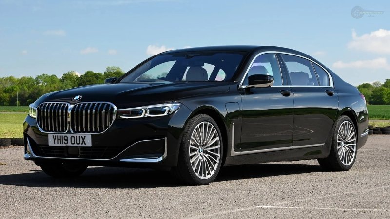 BMW 7 Series 03