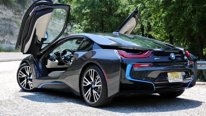 BMW I8 03