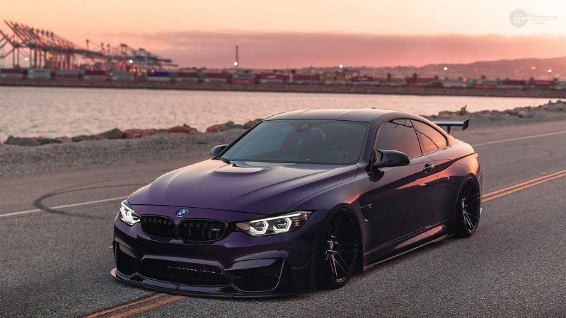 BMW M4 04