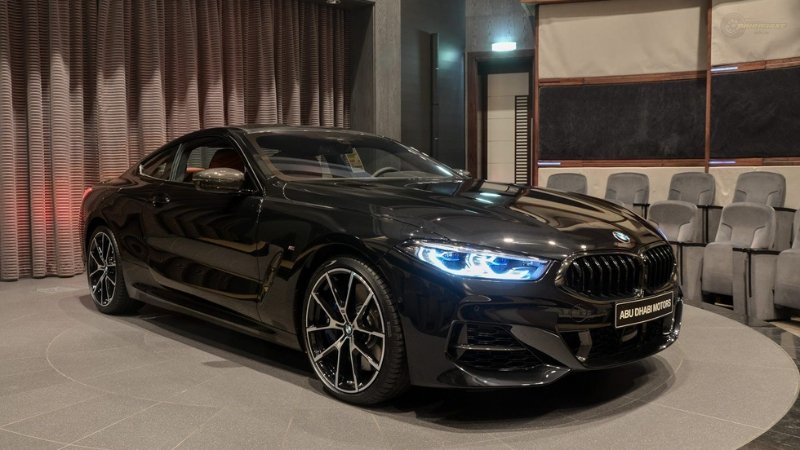 BMW M850i 02