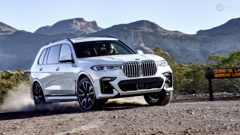 BMW X7 03