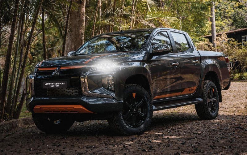 Bộ sưu tập hình ảnh ngoại thất Mitsubishi Triton 30