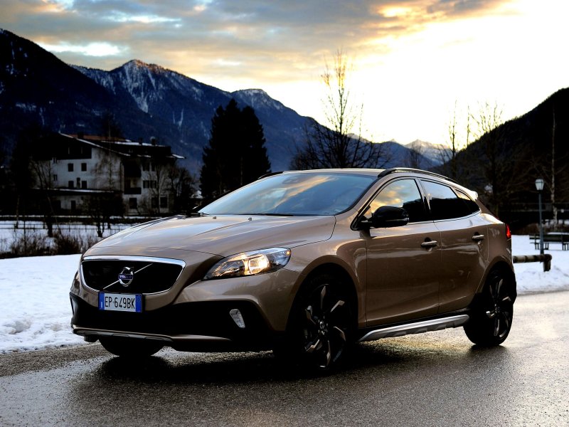 Bộ sưu tập hình ảnh Volvo V40 32