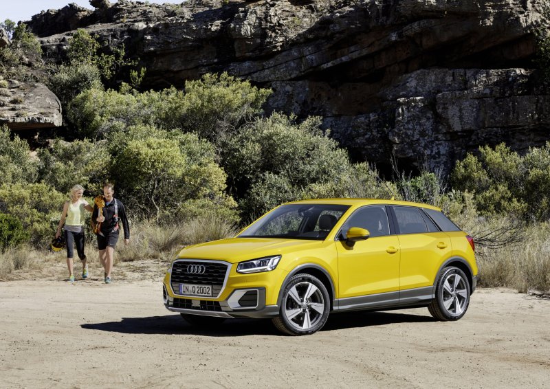 BST ảnh xe Audi Q2 chất lượng cao 18