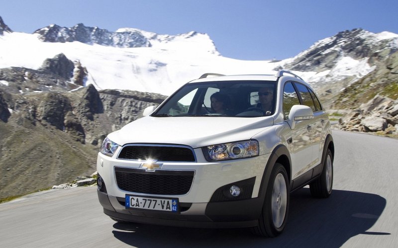 Chevrolet Captiva chất lượng cao 10