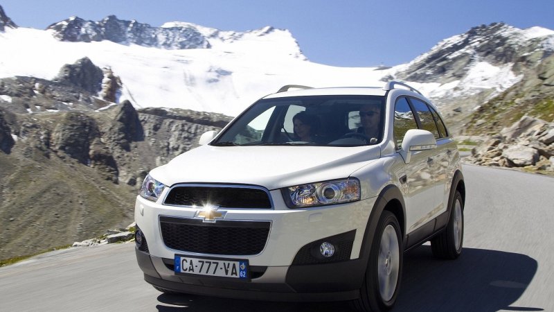 Chevrolet Captiva chất lượng cao 11