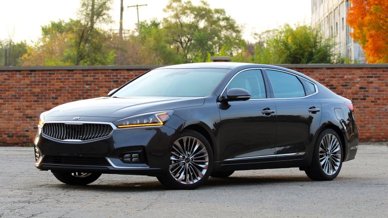 Chi tiết mọi góc cạnh của xe Kia Cadenza 8