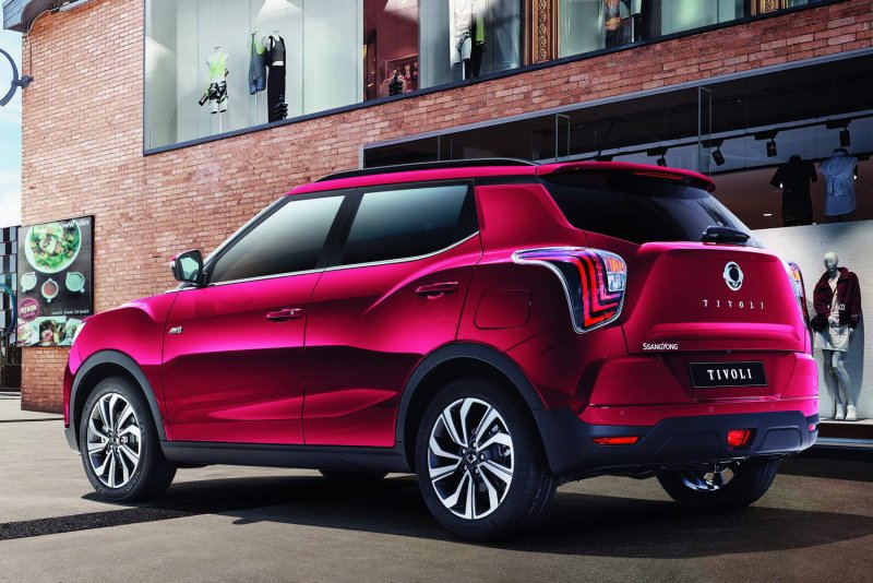 Chi tiết ngoại thất của xe Ssangyong Tivoli 26