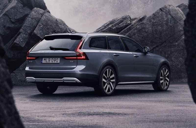 Chi tiết ngoại thất của xe Volvo V90 mới nhất 26