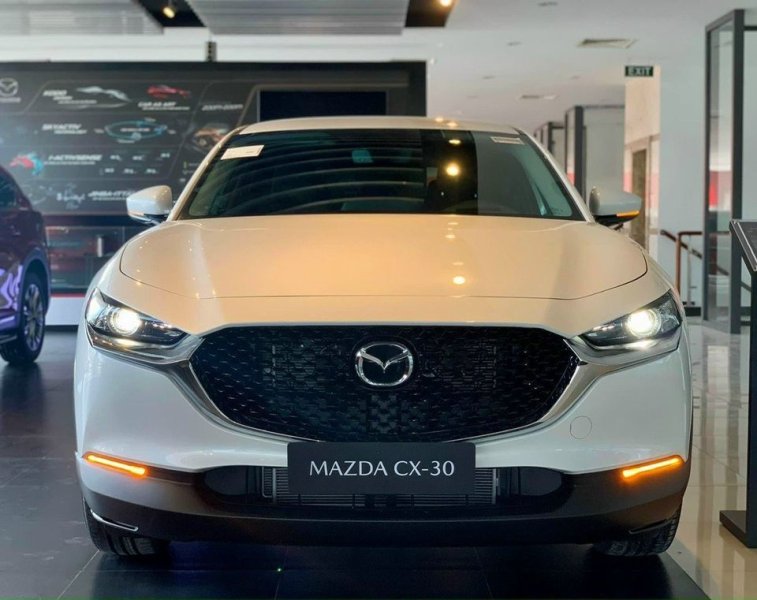 Chiêm ngưỡng hình ảnh ngoại thất của xe Mazda CX-30 35