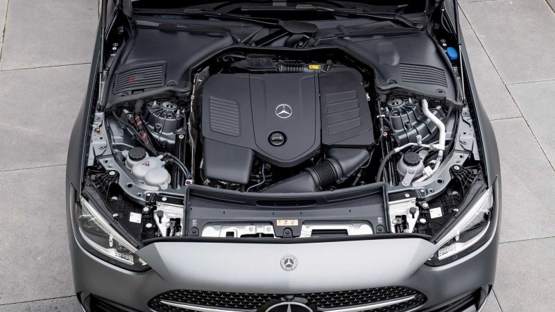 Chiêm ngưỡng nội ngoại thất xe AMG C-Class qua từng bức ảnh 2