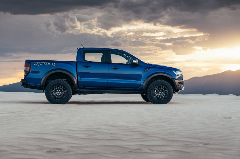 Dòng xe Ford Ranger Raptor 16