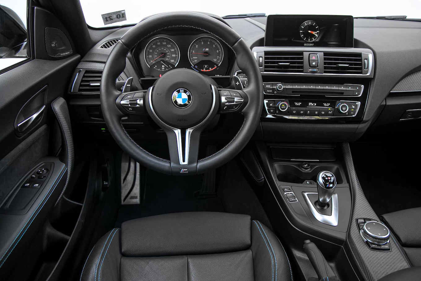 Download bộ ảnh BMW M2 chất lượng cao 3