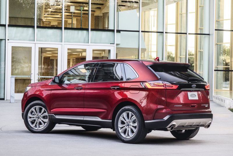 Download hình ảnh xe Ford Edge miễn phí 17