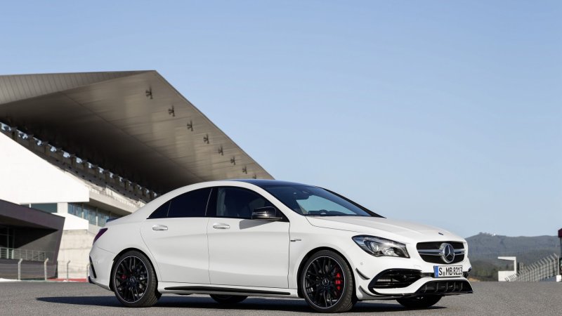 Download hình xe Mercedes-Benz AMG CLA 18