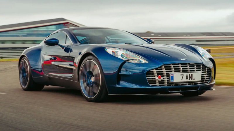 Hình ảnh Aston Martin One-77 từ nhiều góc độ 8