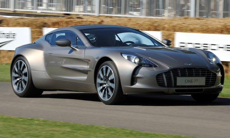 Hình ảnh Aston Martin One-77 từ nhiều góc độ 13