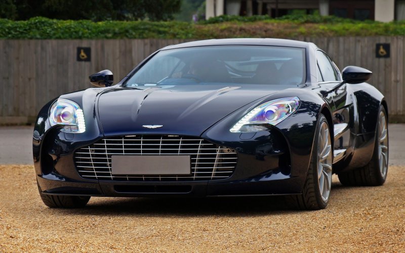 Hình ảnh Aston Martin One-77 từ nhiều góc độ 14