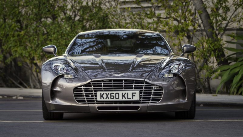 Hình ảnh Aston Martin One-77 từ nhiều góc độ 21