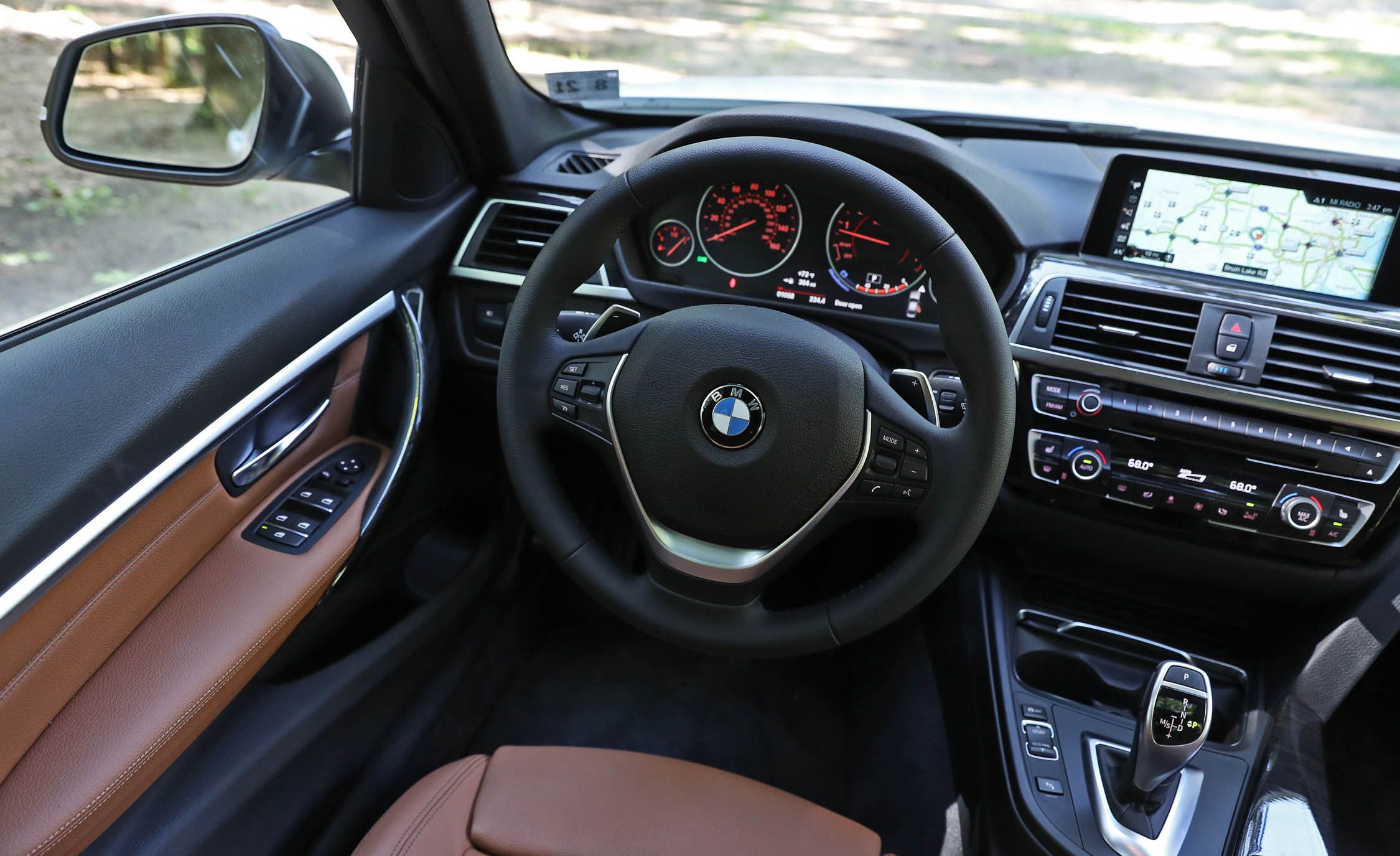 Hình ảnh BMW 330i đẹp lung linh chất lượng cao 3