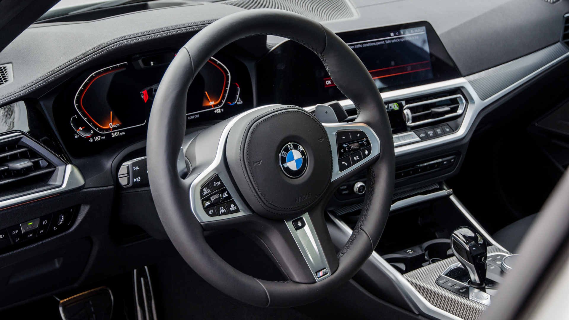 Hình ảnh BMW 330i đẹp lung linh chất lượng cao 10