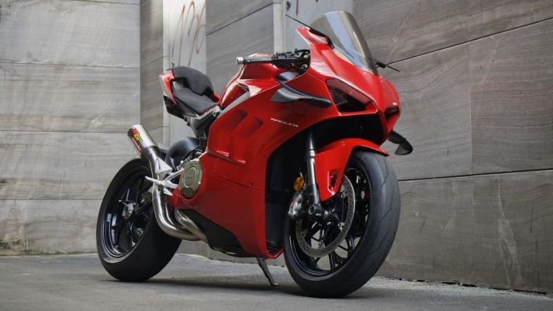 Hình ảnh các đời Ducati Panigale V4 2