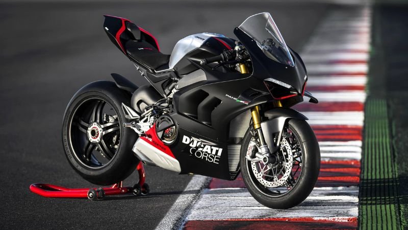 Hình ảnh các đời Ducati Panigale V4 14