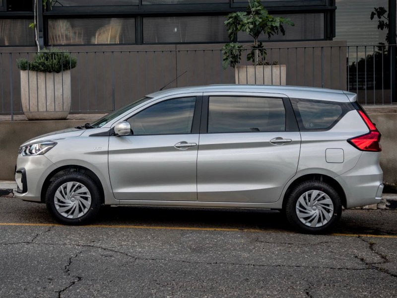 Hình ảnh chi tiết ngoại thất của xe Suzuki Ertiga 4